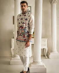 fashionable ethnic wear