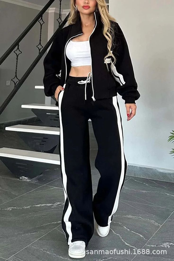Trendy Women's Apparel