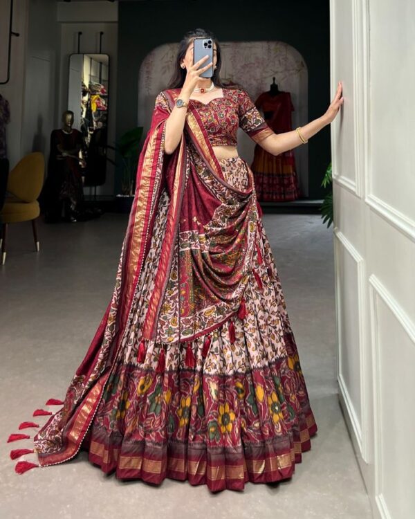 Snazzy Stitch Women's Wedding Special Floral Print With Tussar Sillk Lehenga Choli Set - Image 3